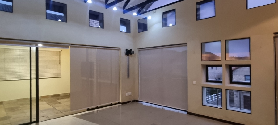 To Let 4 Bedroom Property for Rent in Seemeeu Park Western Cape